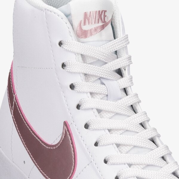 Детски маратонки NIKE BLAZER MID '77  da4086-105 цвят бял