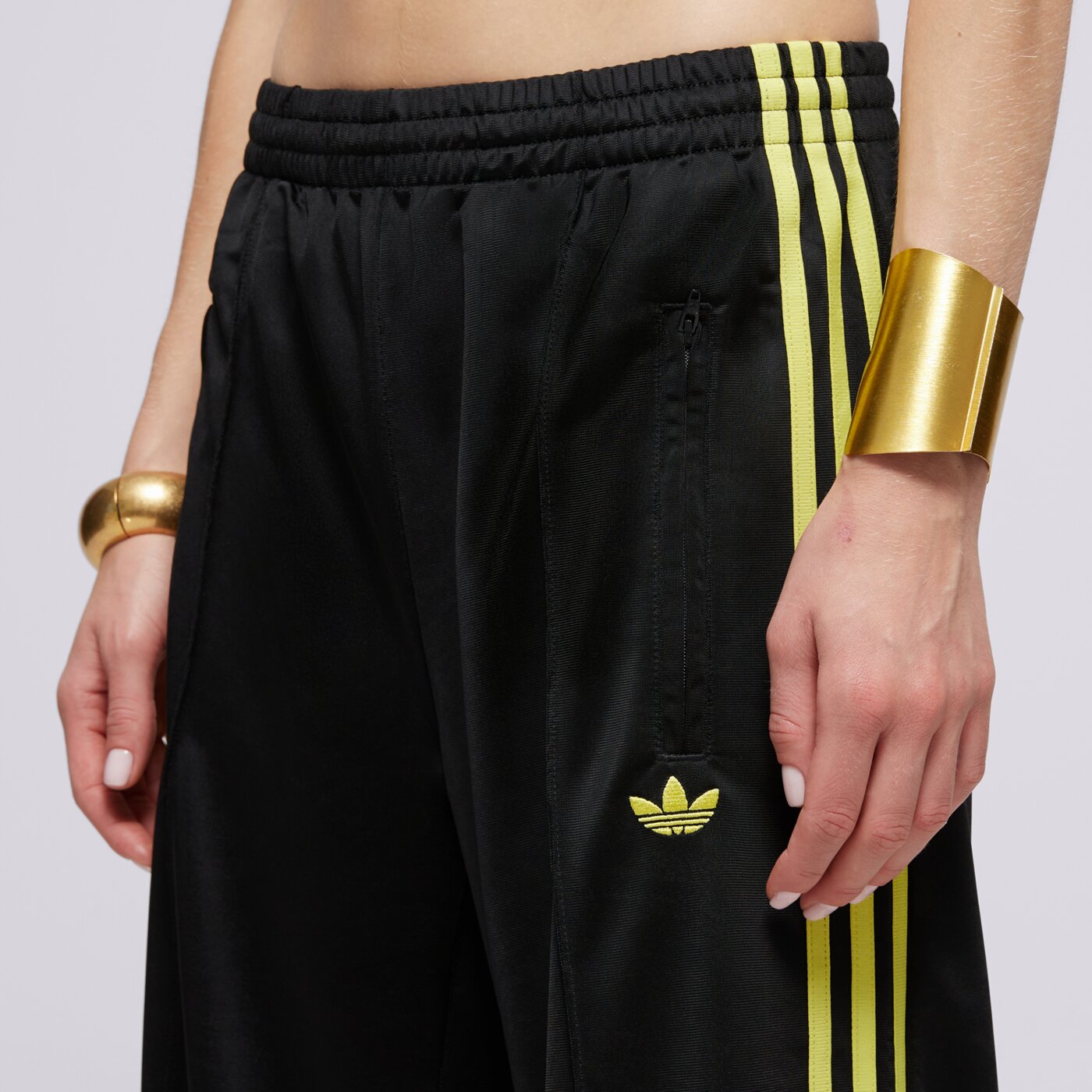 Дамски панталони ADIDAS ПАНТАЛОНИ FBIRD LOOSE jp2310 цвят черен