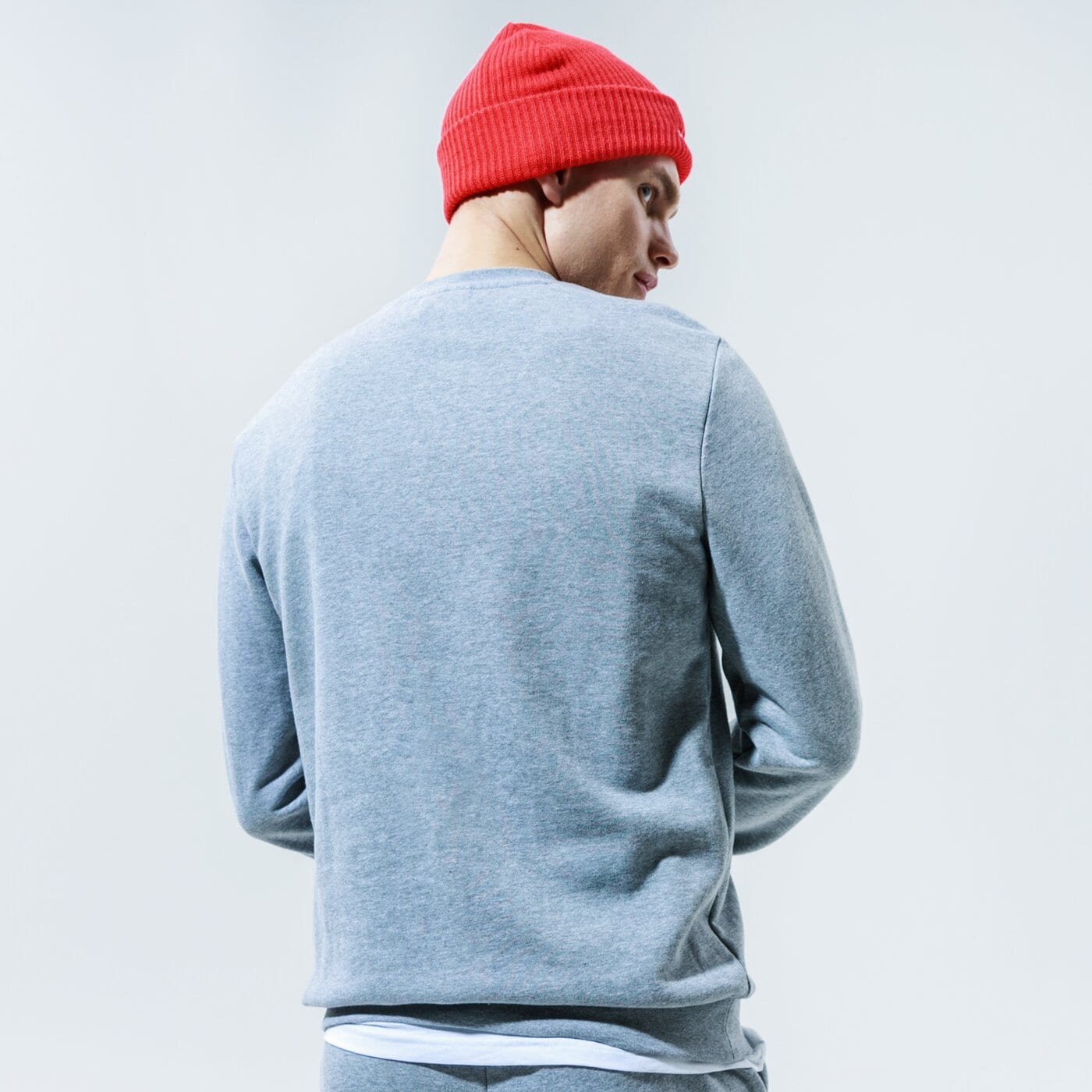 Мъжки суичър CONFRONT СУИТЧЪР ESSENTAL CREW cf320blm39004 цвят сив