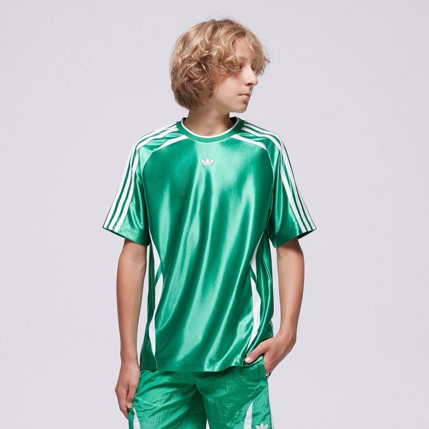 Детска тениска ADIDAS ТЕНИСКА TEE BOYS jc9124 цвят зелен