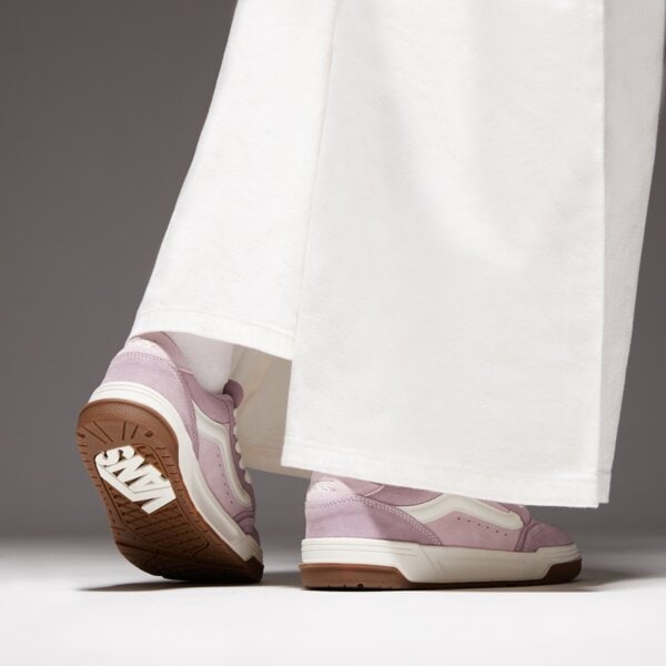 Дамски маратонки VANS HYLANE vn000d1j4c61 цвят виолетов