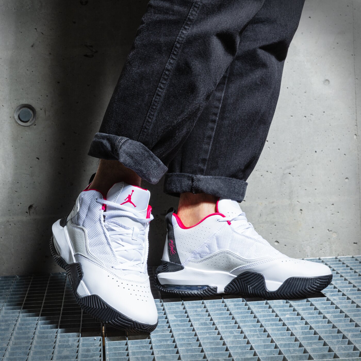 Мъжки маратонки JORDAN STAY LOYAL  db2884-102 цвят бял