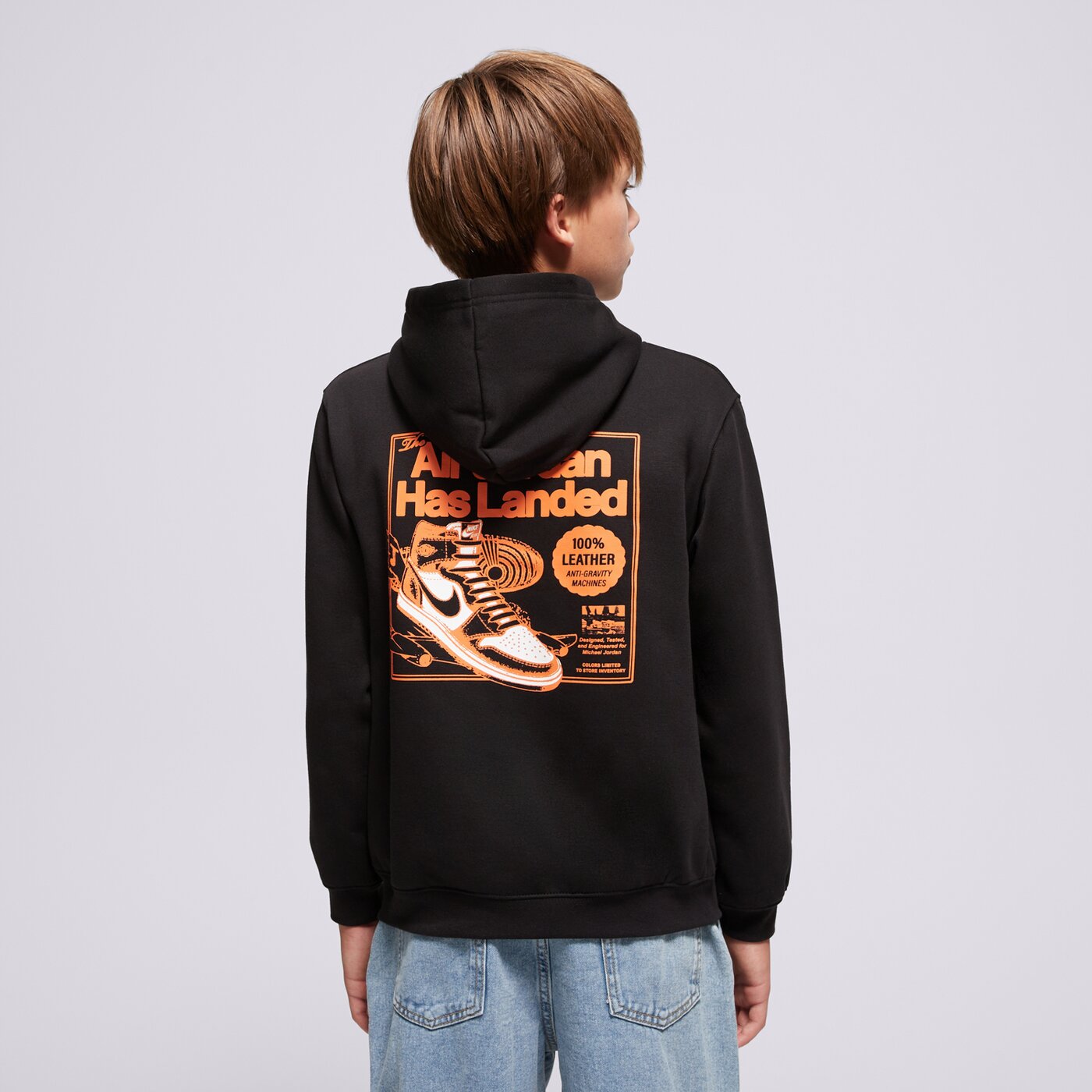 Детски суичър JORDAN СУИТЧЪР С КАЧУЛКА JDB AIR JORDAN HAS LANDED PO BOY 95f281-023 цвят черен