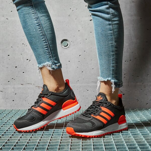Детски маратонки ADIDAS ZX 700 HD J h68623 цвят черен