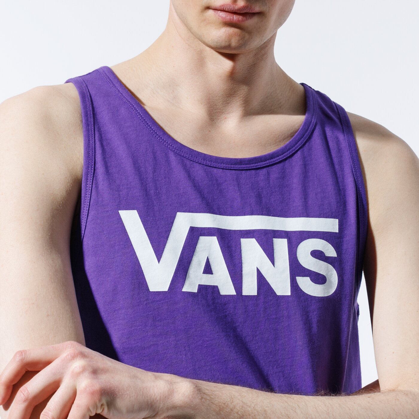 Мъжка тениска VANS ПОТНИК VANS CLASSIC ПОТНИК vn000y8vymm1 цвят виолетов