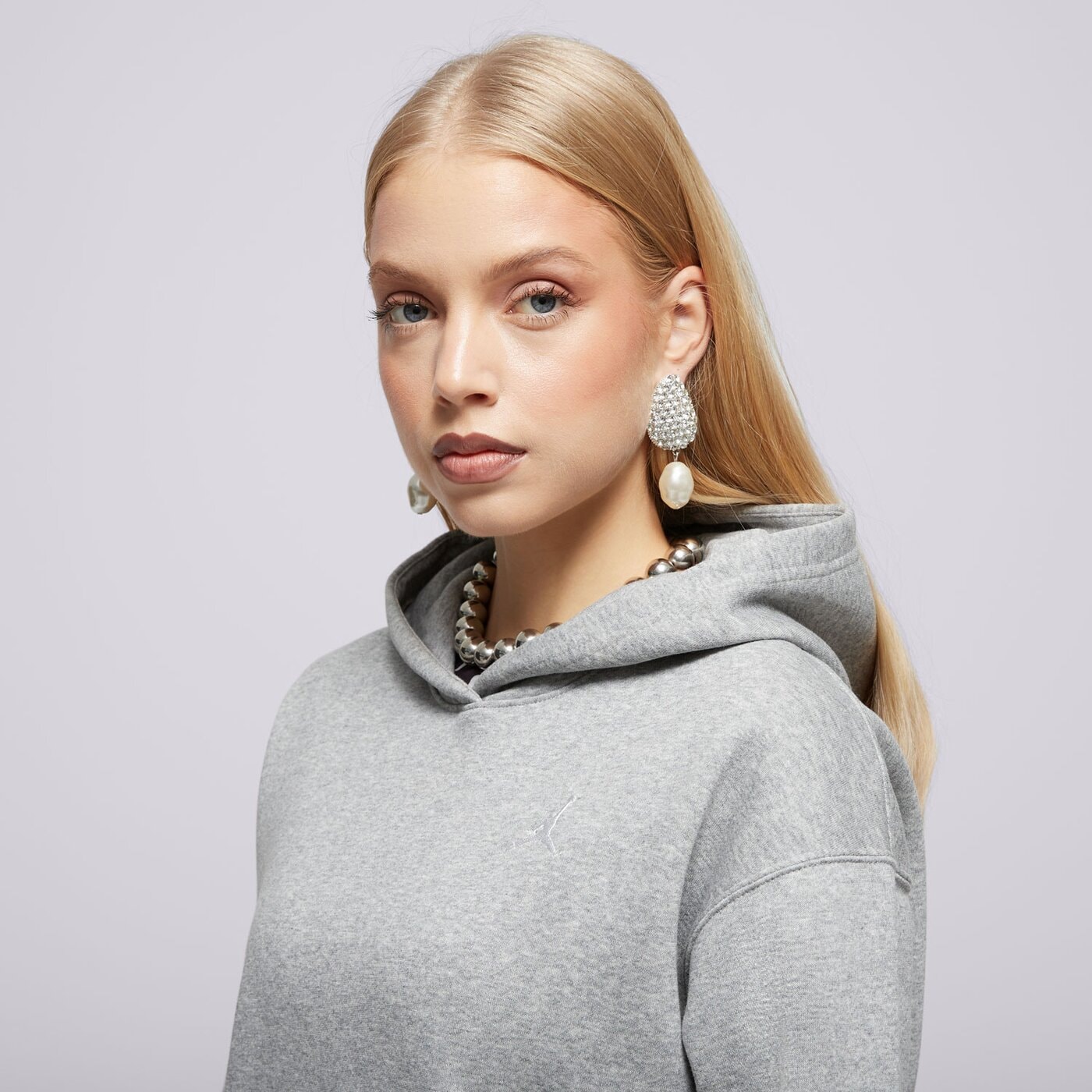 Дамски суичър JORDAN СУИТЧЪР С КАЧУЛКА W J BRKLN FLC PO 24 fv7071-063 цвят сив