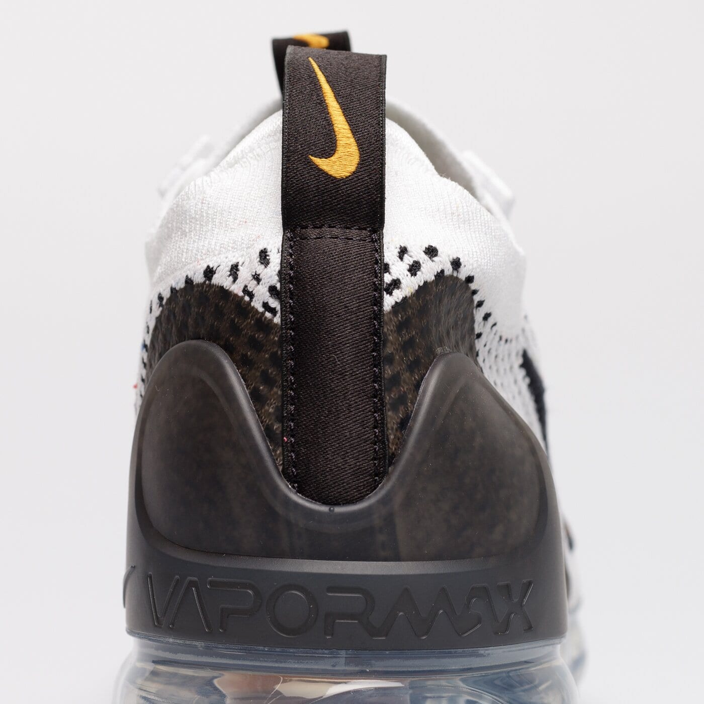 Мъжки маратонки NIKE AIR VAPORMAX 2021 FK dm0025-101 цвят бял