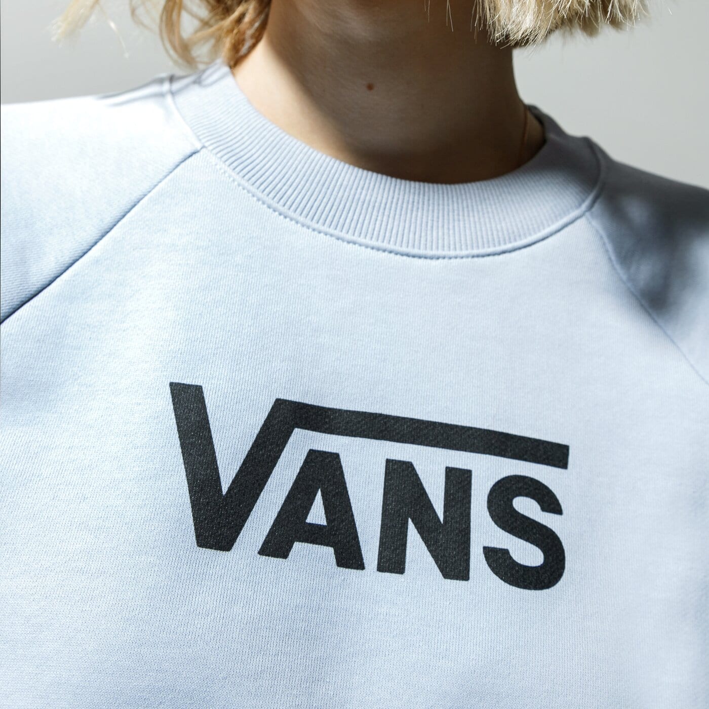 Дамски суичър VANS СУИТЧЪР WM FLYING V FT BOXY CREW ZEN BLUE vn0a47thvby1 цвят син