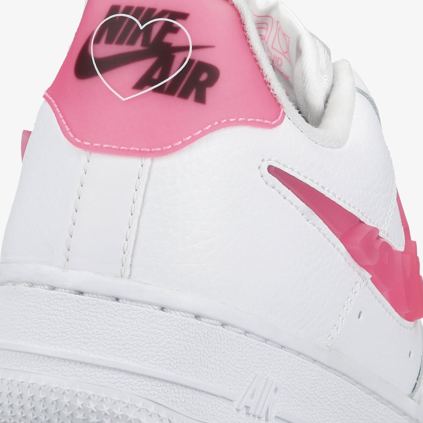 Дамски маратонки NIKE AIR FORCE 1 '07 SE cv8482-100 цвят бял