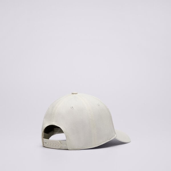 Дамска шапка с козирка NEW BALANCE ШАПКА ATHLETICS STRUCTURED HAT lah53004sst цвят бежов