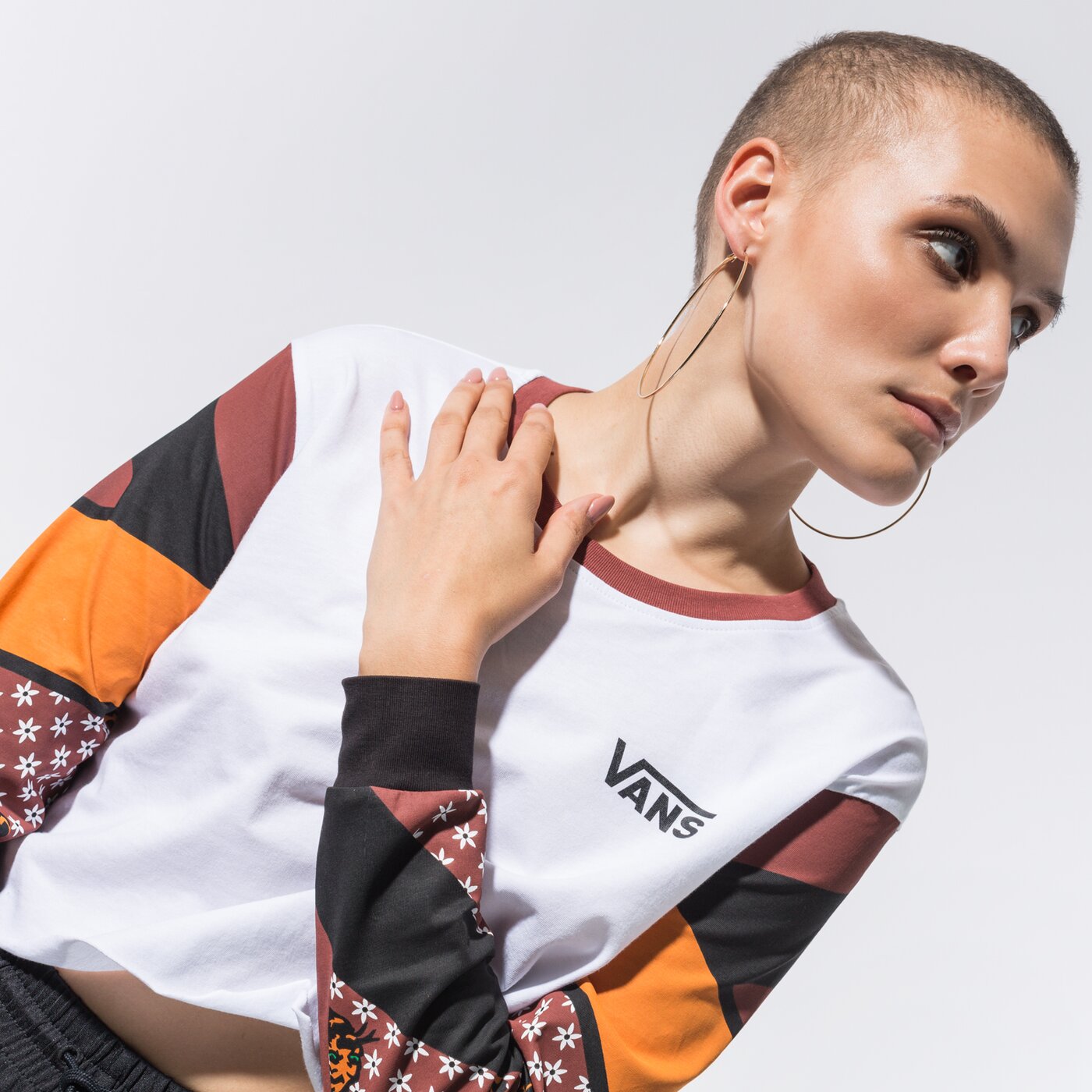 Дамска тениска VANS ТЕНИСКА SABRE vn0a4v3gwht1 цвят бял