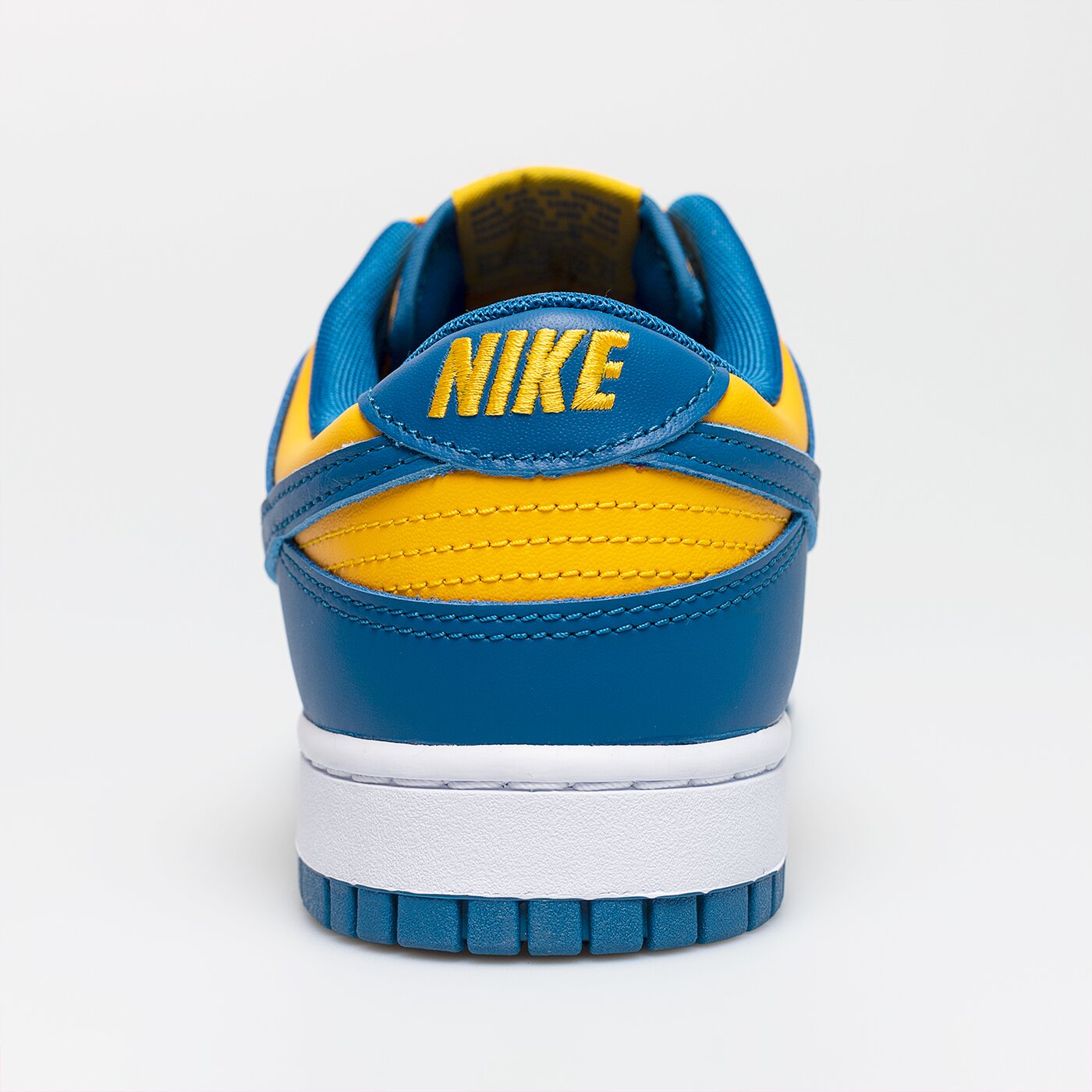 Мъжки маратонки NIKE DUNK LOW RETRO dd1391-402 цвят жълт
