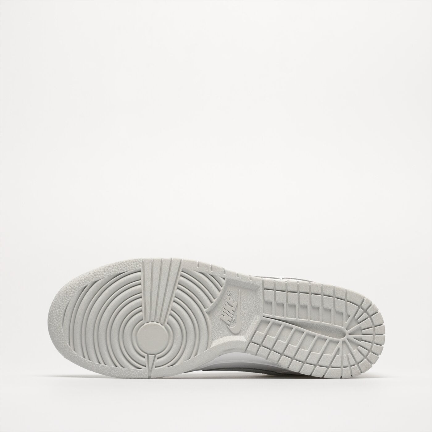 Мъжки маратонки NIKE DUNK LOW RETRO dv0831-101 цвят бял