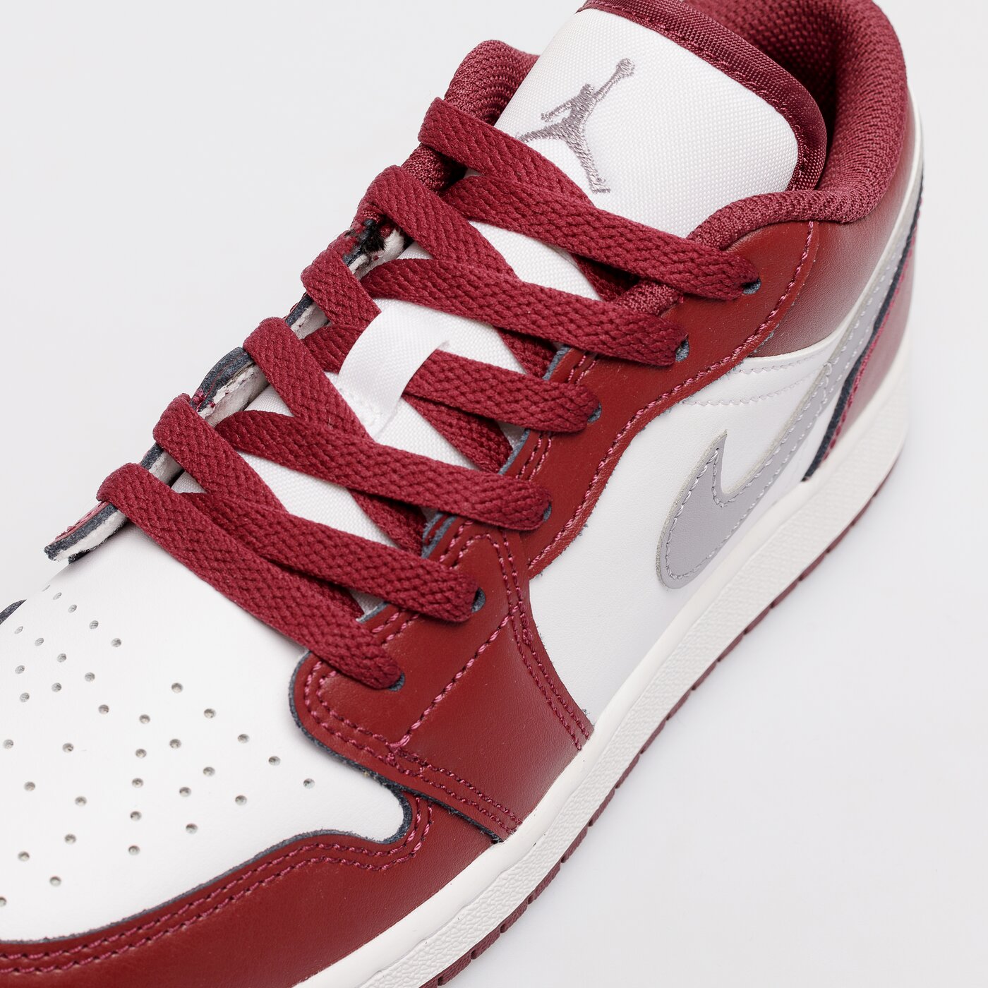 Детски маратонки AIR JORDAN 1 LOW BG  553560-615 цвят бял