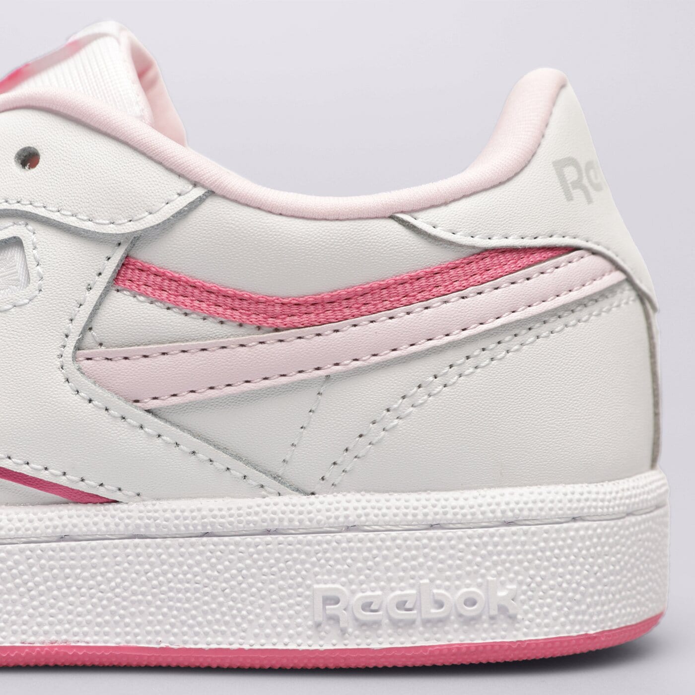 Детски маратонки REEBOK CLUB C REVENGE hr0644 цвят бял