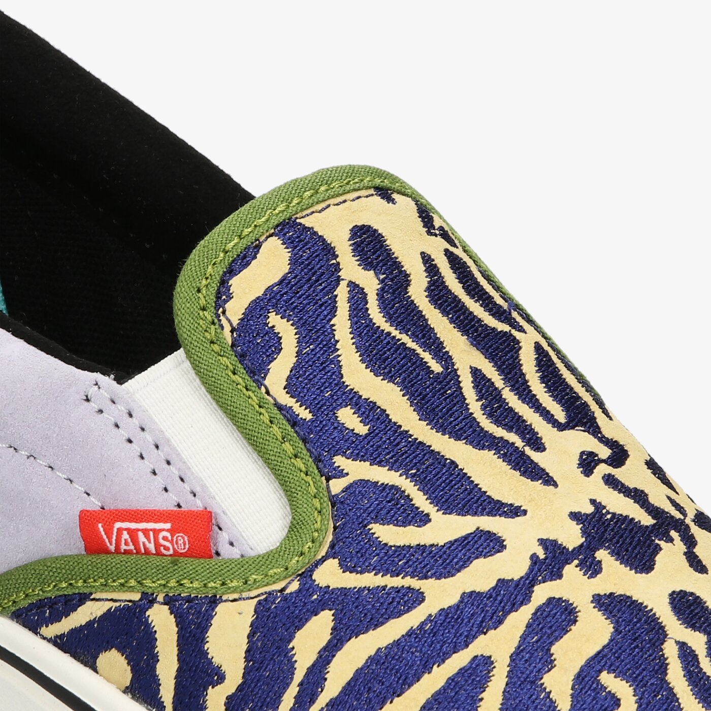 Дамски маратонки VANS UA COMFYCUSH SLIP-ON vn0a3wmdwwg1 цвят черен