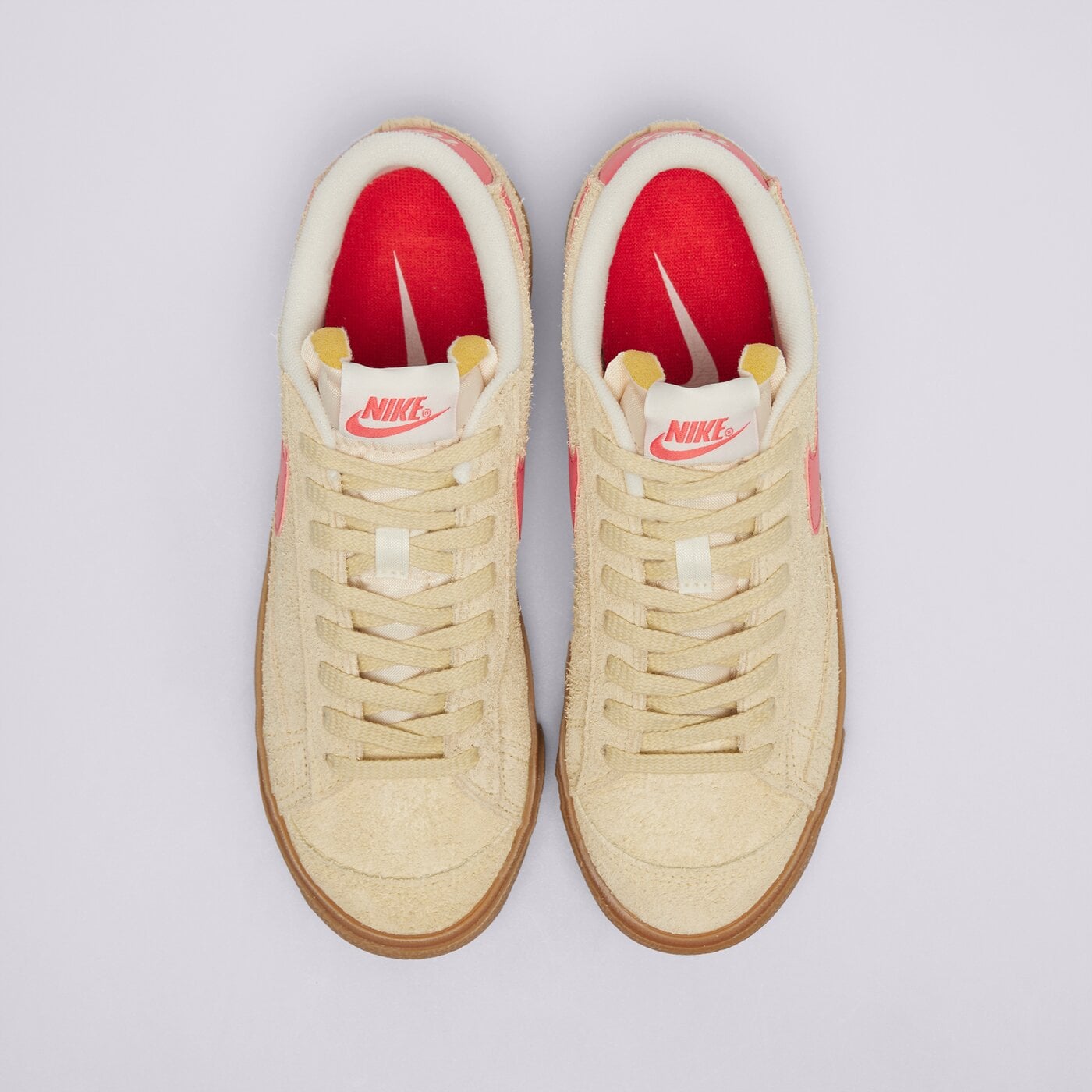 Дамски маратонки NIKE BLAZER LOW '77 VINTAGE fq8060-700 цвят жълт