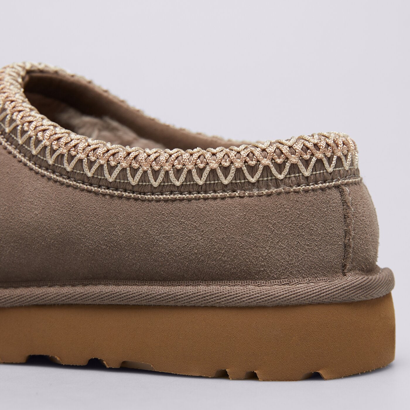 Дамски чехли и сандали UGG W TASMAN 5955-skp цвят кафяв