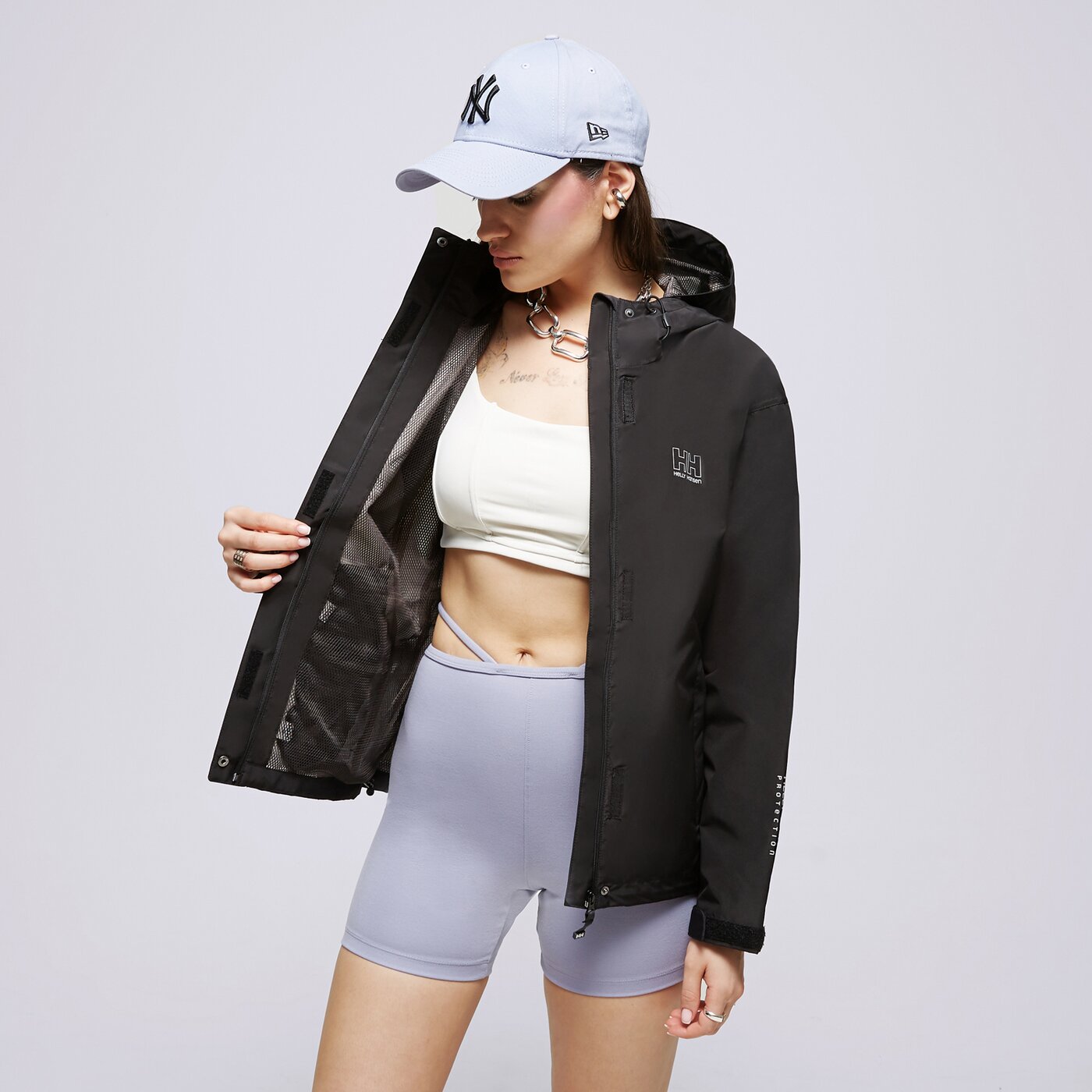 Дамско преходно яке HELLY HANSEN ЯКЕ ПРЕХОДЕН W SEVEN 62066992 цвят черен