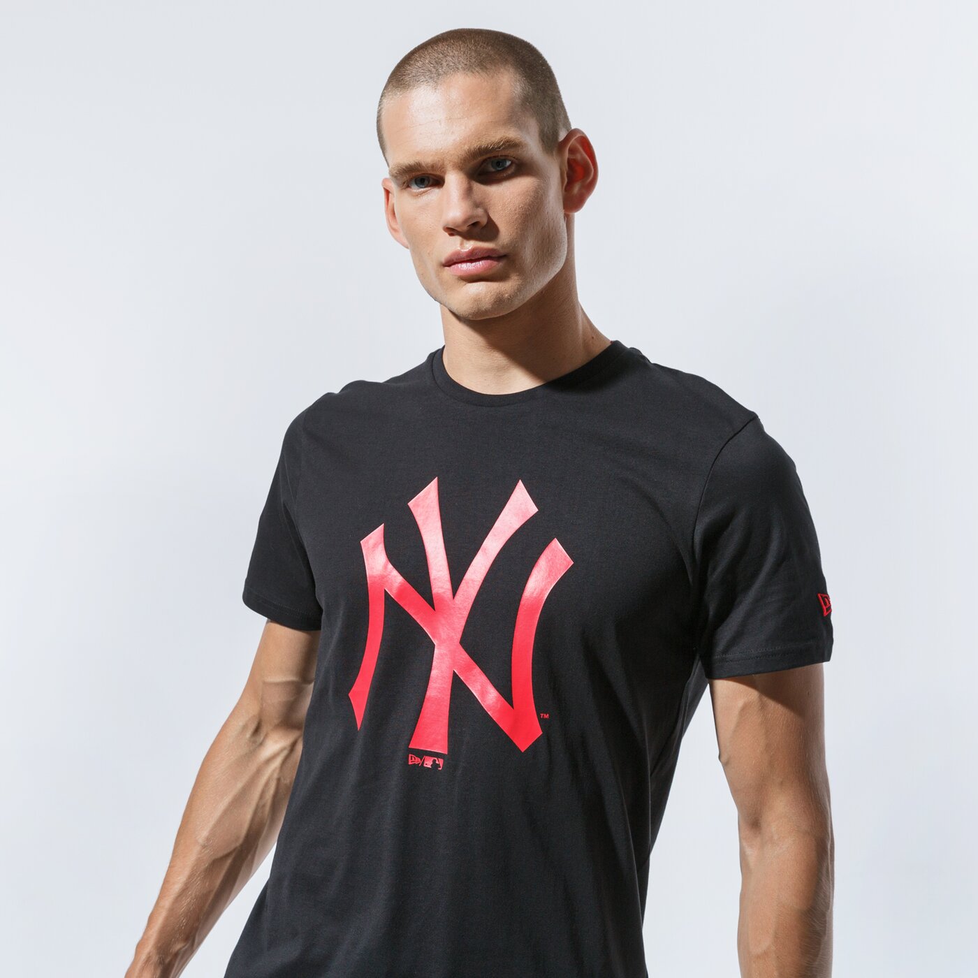 Мъжка тениска NEW ERA ТЕНИСКА MLB SEASONAL TEAM LOGO TEE NEYYAN BLKCYR 12485708 цвят черен