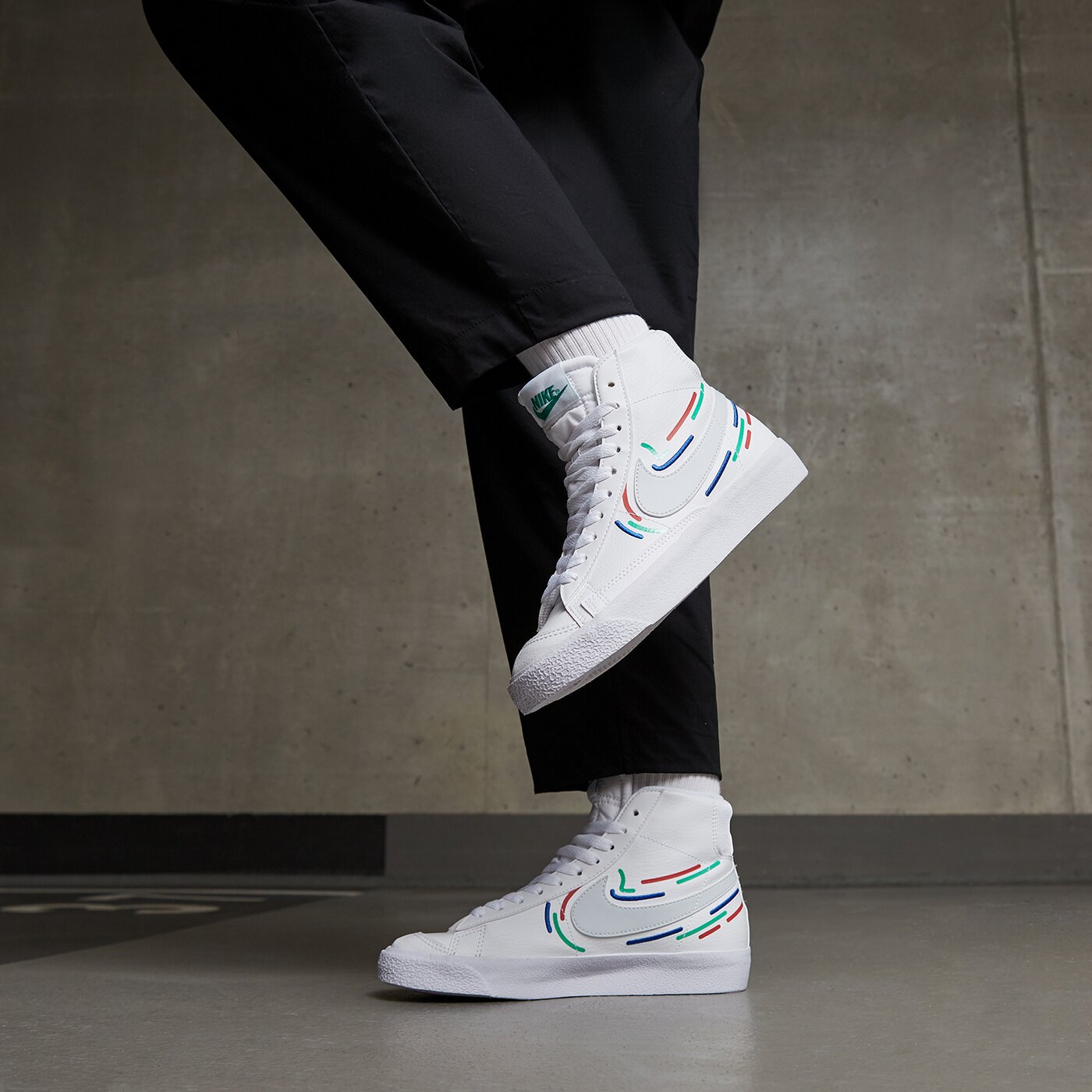 Детски маратонки NIKE BLAZER MID GS fb8023-100 цвят бял