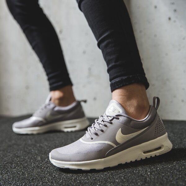 Дамски маратонки NIKE WMNS AIR MAX THEA  599409-034 цвят сив