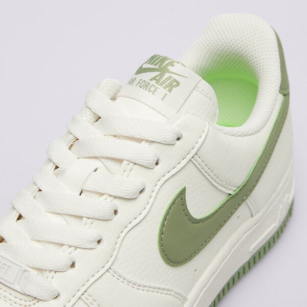 Дамски маратонки NIKE AIR FORCE 1 '07 SE dv3808-106 цвят бежов