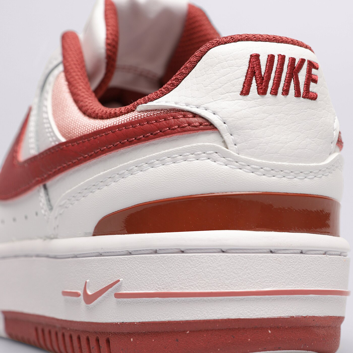 Дамски маратонки NIKE GAMMA FORCE fq8877-100 цвят бял