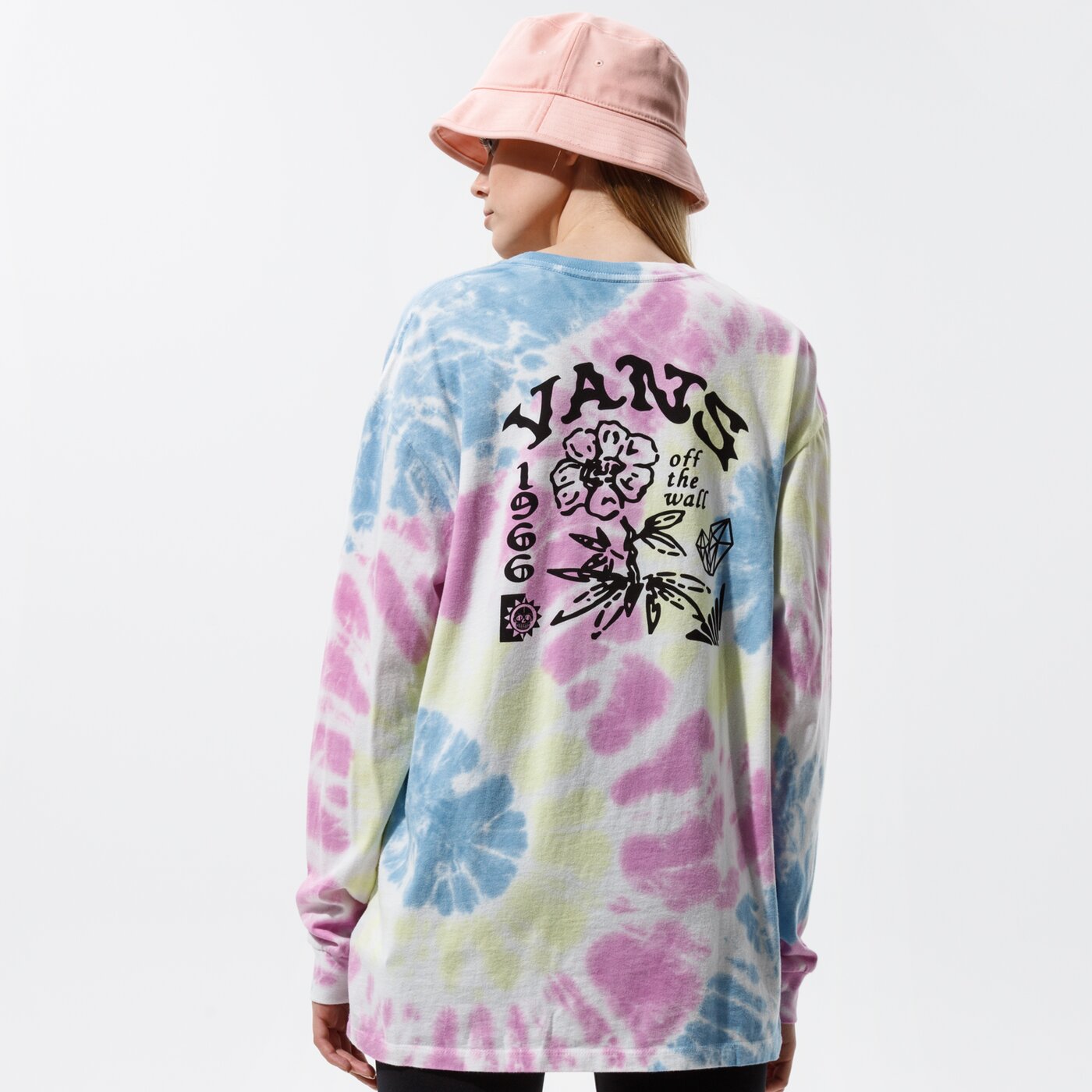 Дамска тениска VANS ТЕНИСКА WM MASC OFF LS OVERSIZED ORCHID vn0a5ett0fs1 цвят многоцветен