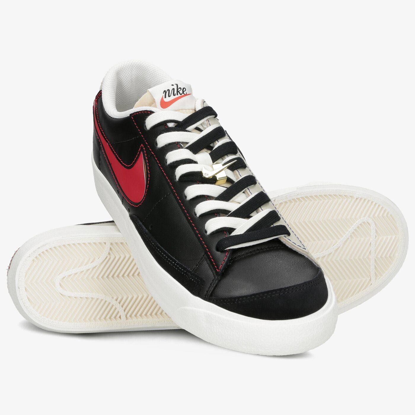 Мъжки маратонки NIKE BLAZER LOW '77 PRM dh4370-001 цвят черен