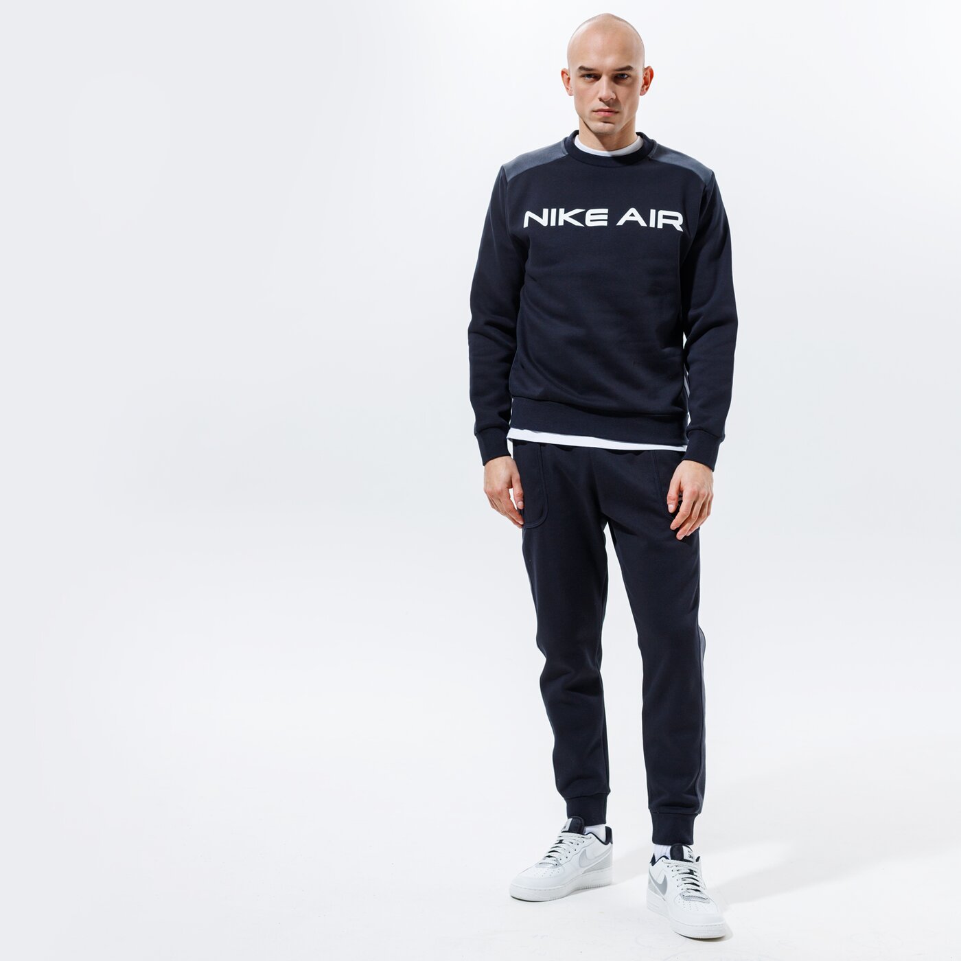 Мъжки суичър NIKE СУИТЧЪР AIR da0220-010 цвят черен