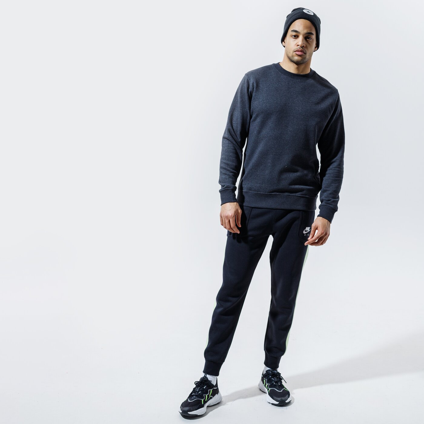 Мъжки суичър NIKE СУИТЧЪР M NSW SB CREW da0683-010 цвят черен