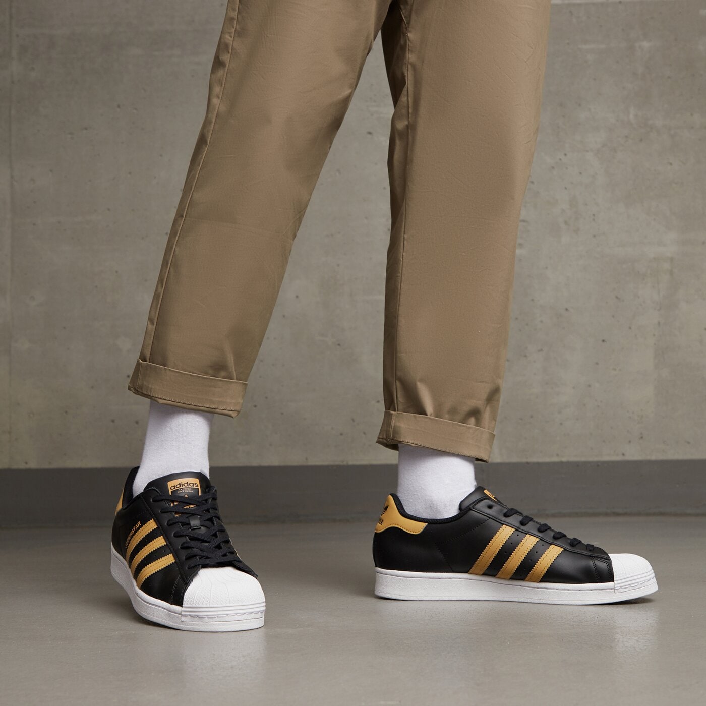 Мъжки маратонки ADIDAS SUPERSTAR  hp5498 цвят черен