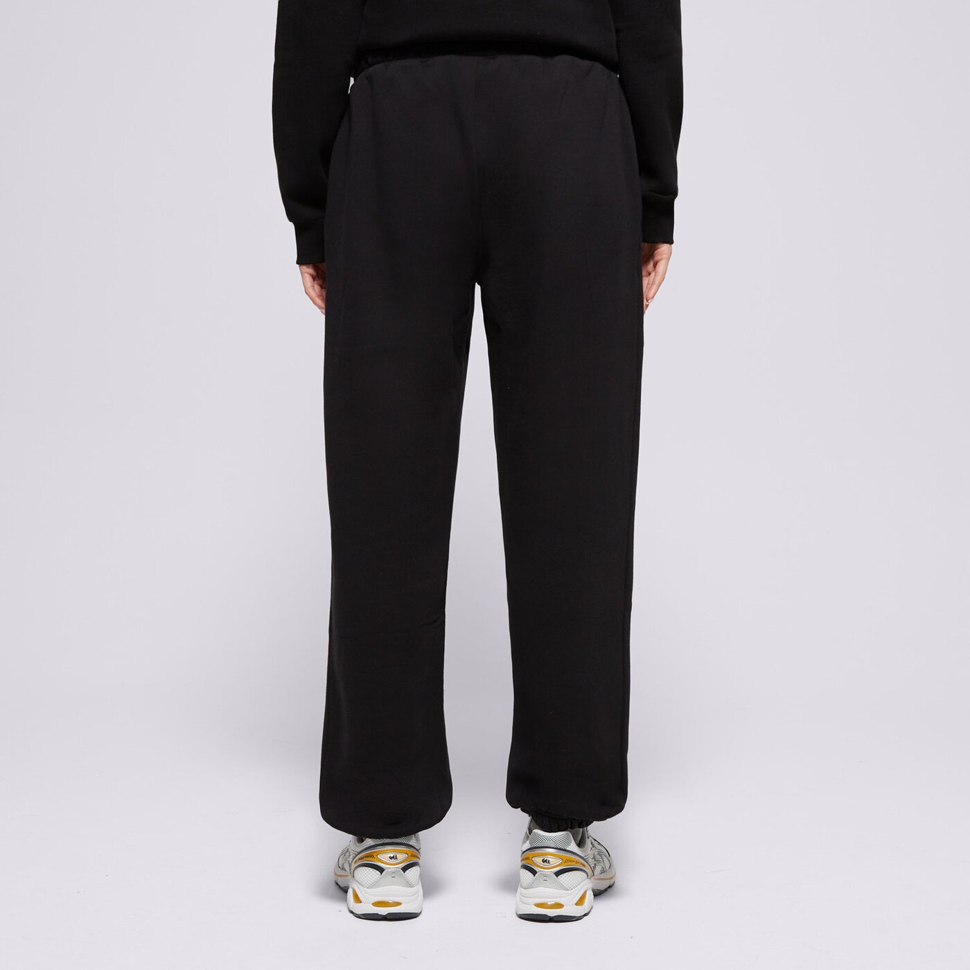 Дамски панталони ELLESSE ПАНТАЛОНИ MUGIA JOG PANT BLK smg22040011 цвят черен