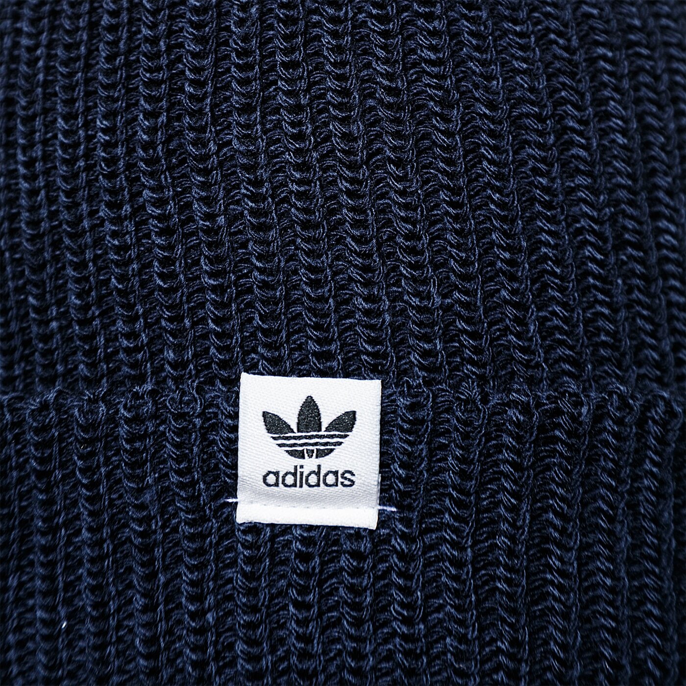 Дамска зимна шапка ADIDAS ЗИМНА ШАПКА SHORTY BEANIE gd4455 цвят тъмносин