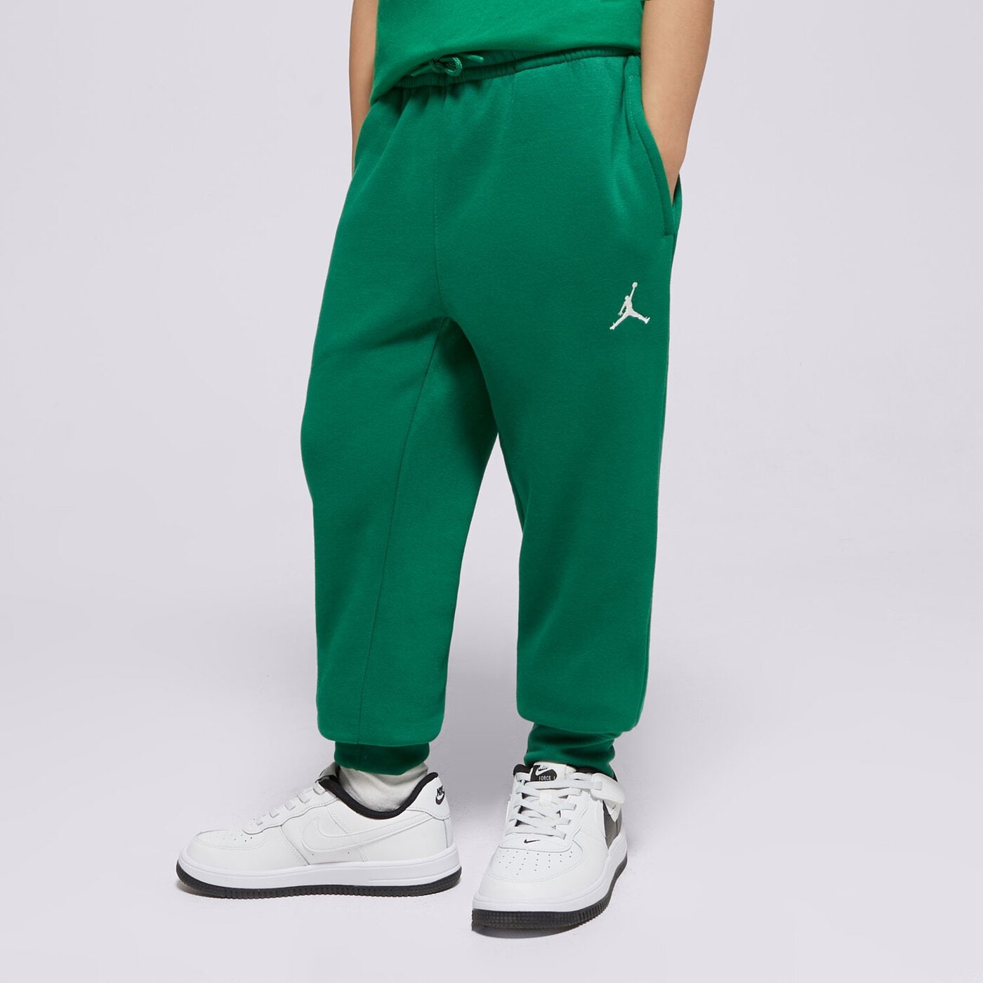 Детски панталони JORDAN ПАНТАЛОНИ JDB JDB MJ BROOKLYN FLC ESS PA BOY 9bd234-e1p цвят зелен
