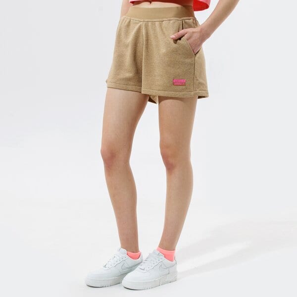 Дамски къси панталони ADIDAS ШОРТИ SHORTS gn4334 цвят кафяв