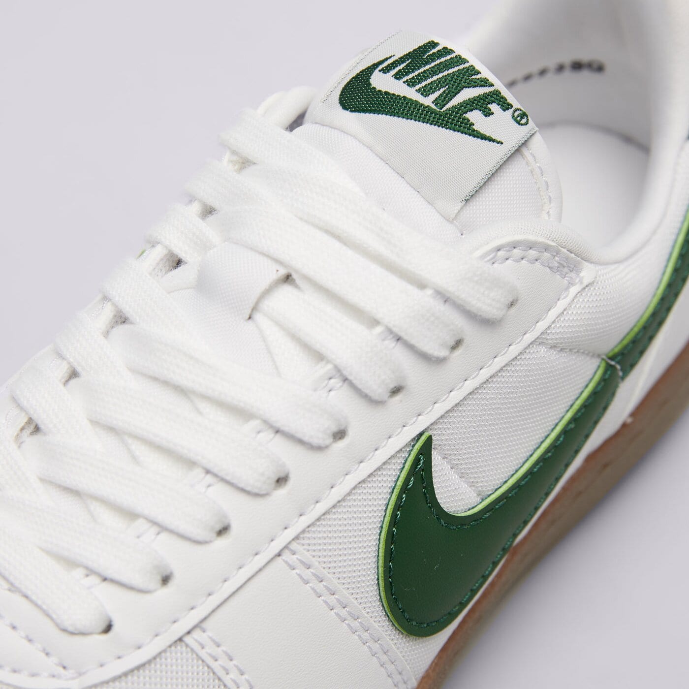 Дамски маратонки NIKE WMNS FIELD GENERAL fz5593-103 цвят бял