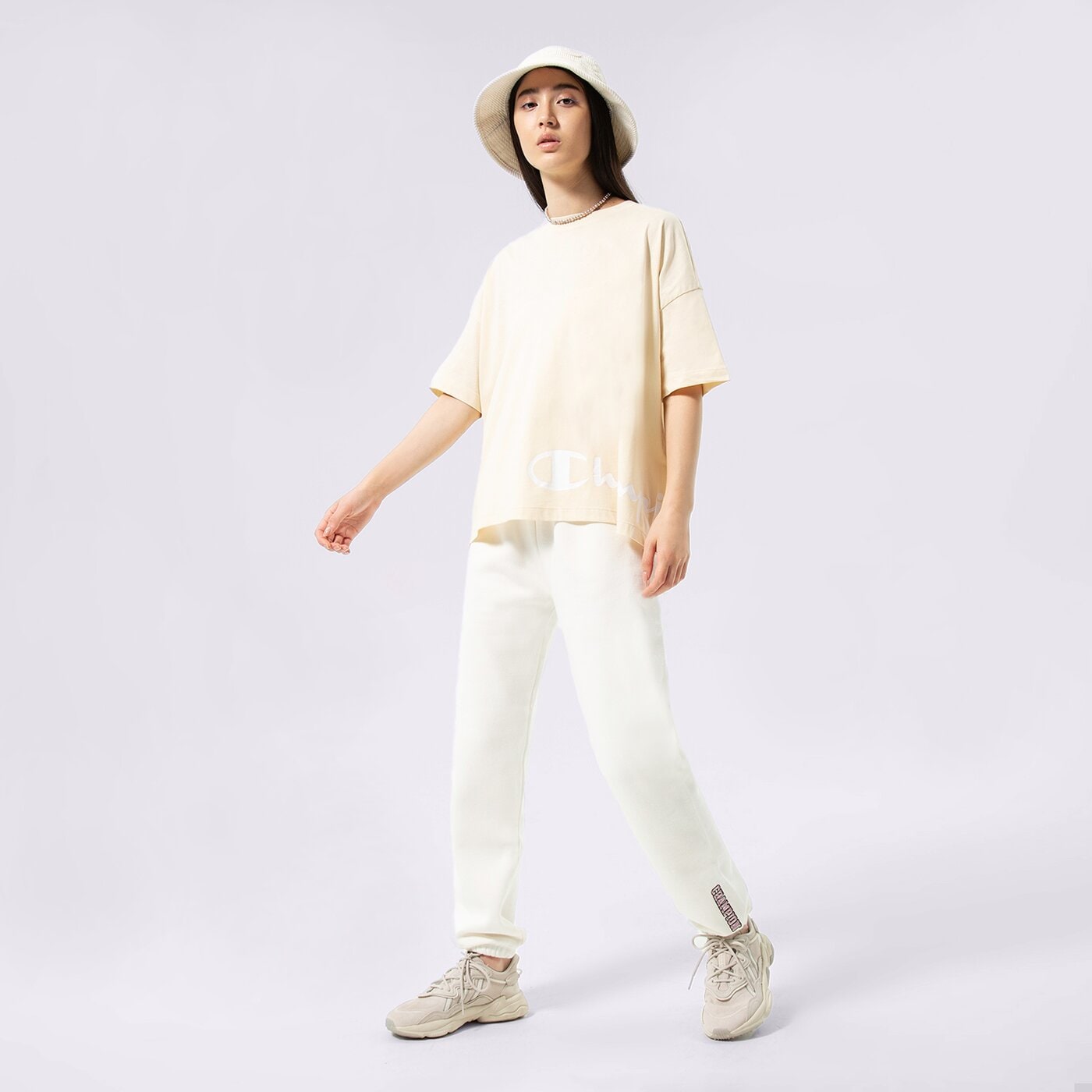 Дамска тениска CHAMPION ТЕНИСКА CREWNECK ТЕНИСКА 115425ys014 цвят бежов