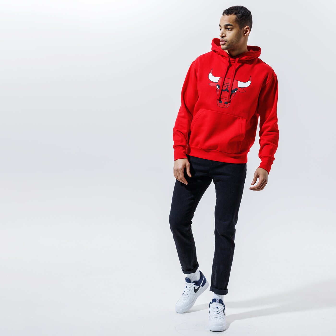 Мъжки суичър NIKE СУИТЧЪР С КАЧУЛКА CHICAGO BULLS ESSENTIAL NBA cn1191-657 цвят червен