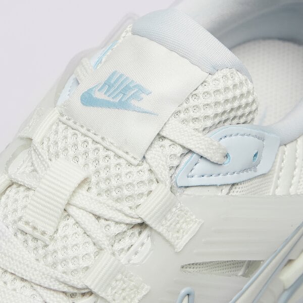 Дамски маратонки NIKE V2K RUN  fd0736-009 цвят бял