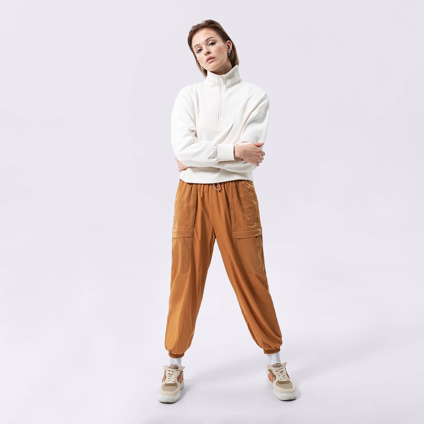 Дамски панталони PUMA ПАНТАЛОНИ PUMA INFUSE WOVEN PANTS 536106-74 цвят жълт