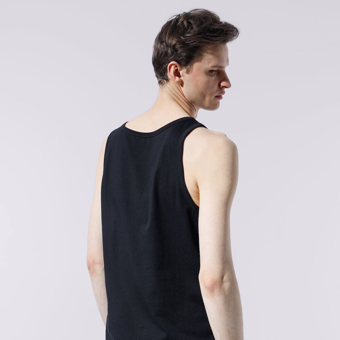 Мъжка тениска VANS ПОТНИК VANS CLASSIC ПОТНИК vn000y8vy281 цвят черен