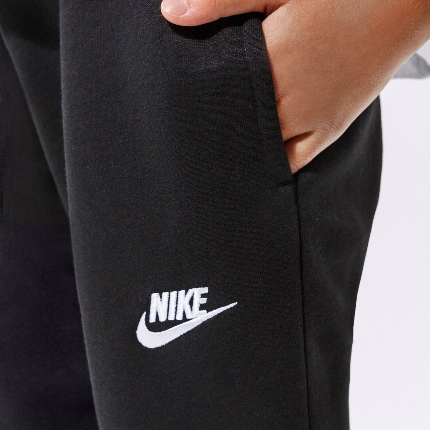 Детски панталони NIKE ПАНТАЛОНИ SPORTSWEAR CLUB FLEECE GIRL dc7207-010 цвят черен