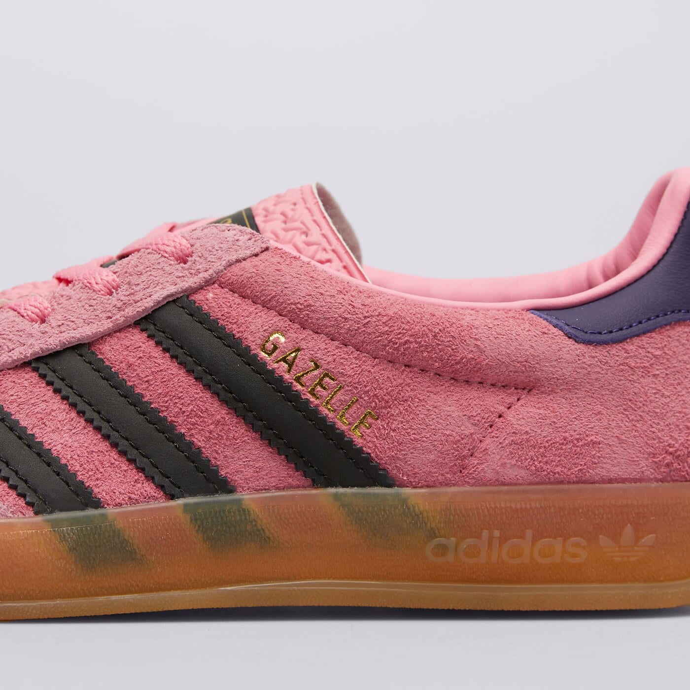 Дамски маратонки ADIDAS GAZELLE INDOOR W ie7002 цвят розов