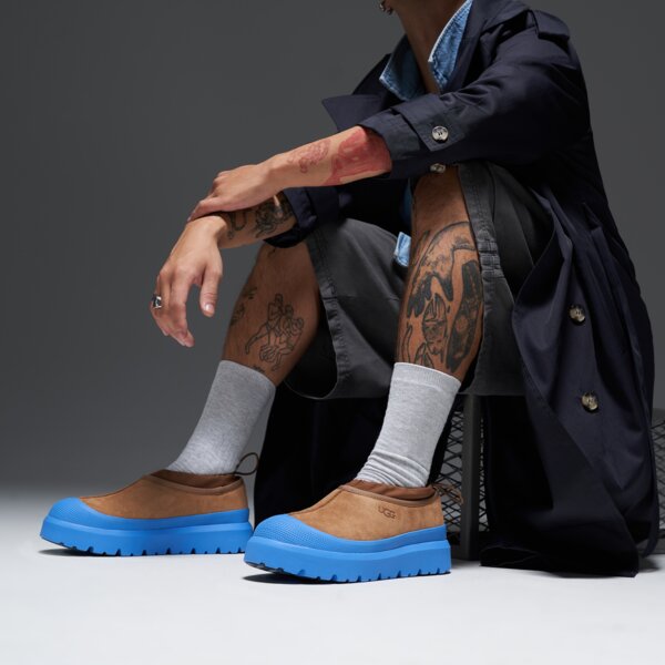 Мъжки зимни обувки UGG M TASMAN WEATHER HYBRID 1144096-cbg цвят кафяв