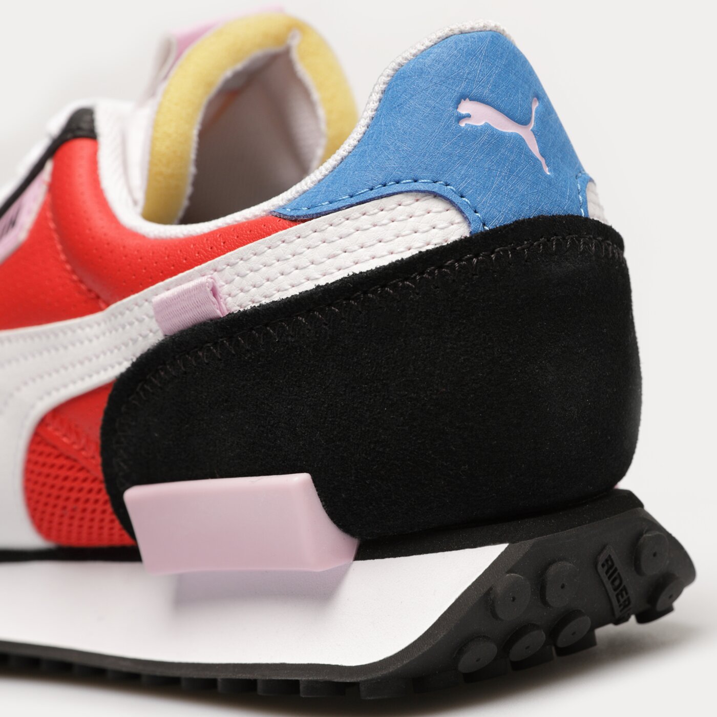 Мъжки маратонки PUMA FUTURE R.DARE TO 383272-02 цвят червен