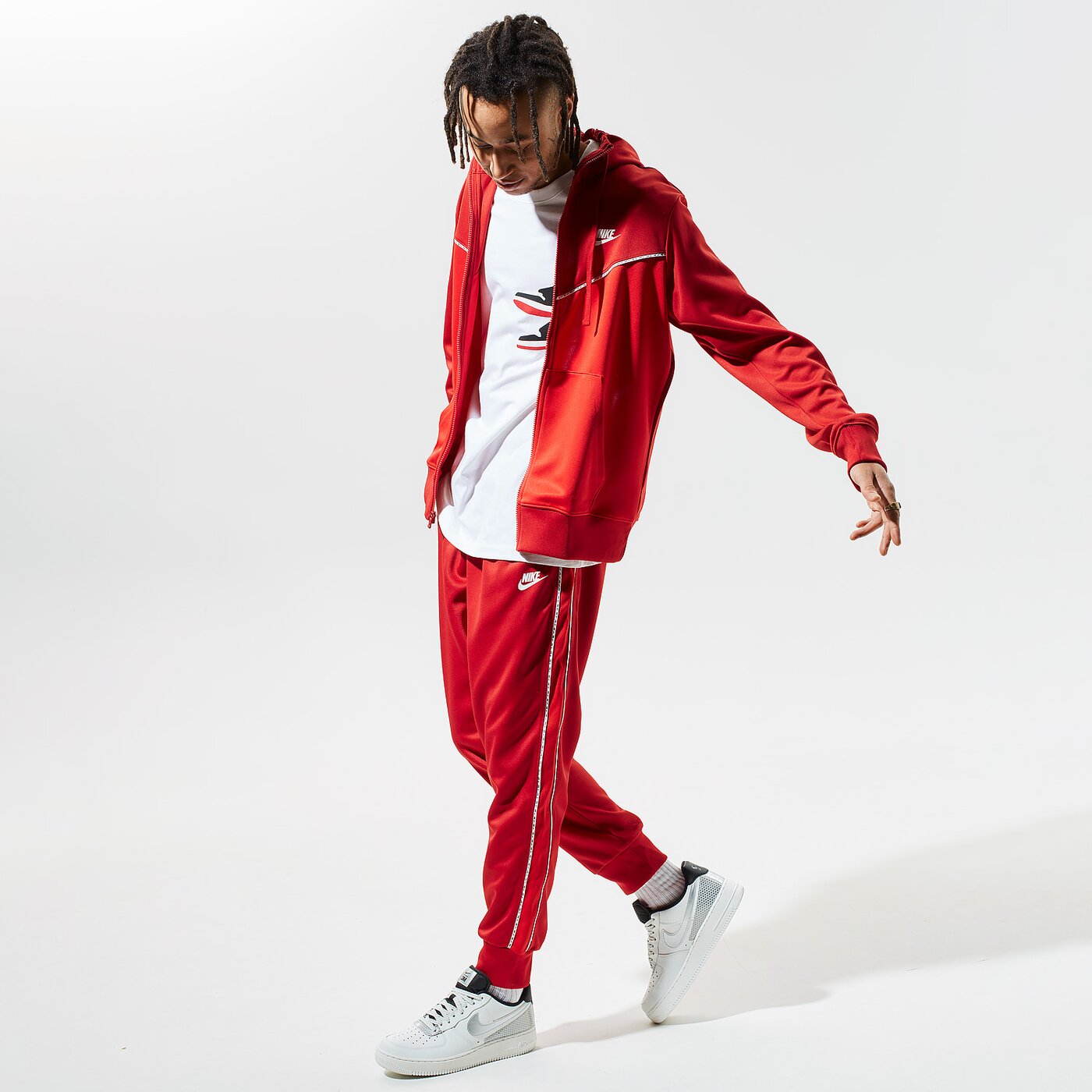 Мъжка тениска JORDAN ТЕНИСКА AJ1 SHOE cz0432-100 цвят бял