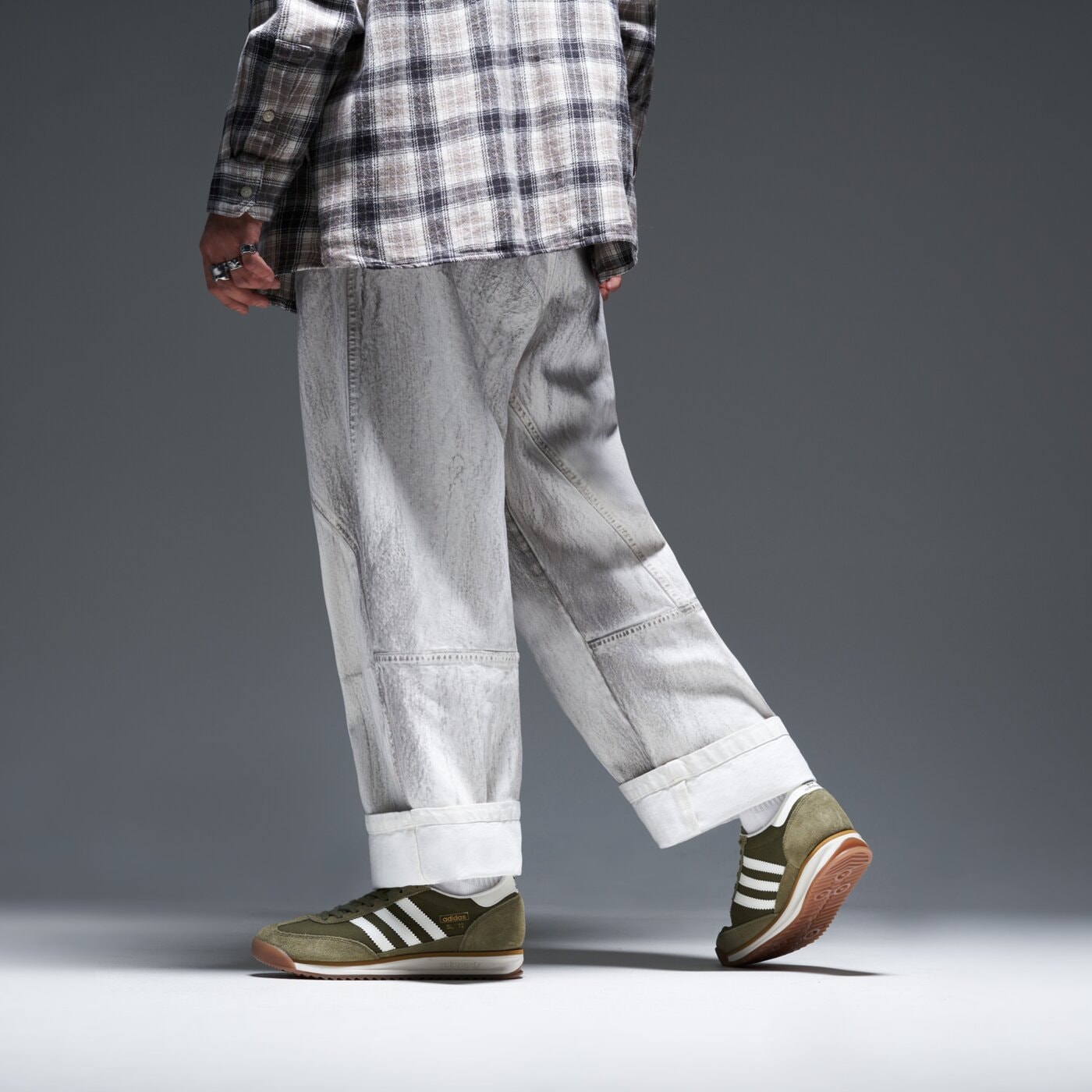 Мъжки маратонки ADIDAS SL 72  jr8769 цвят сив