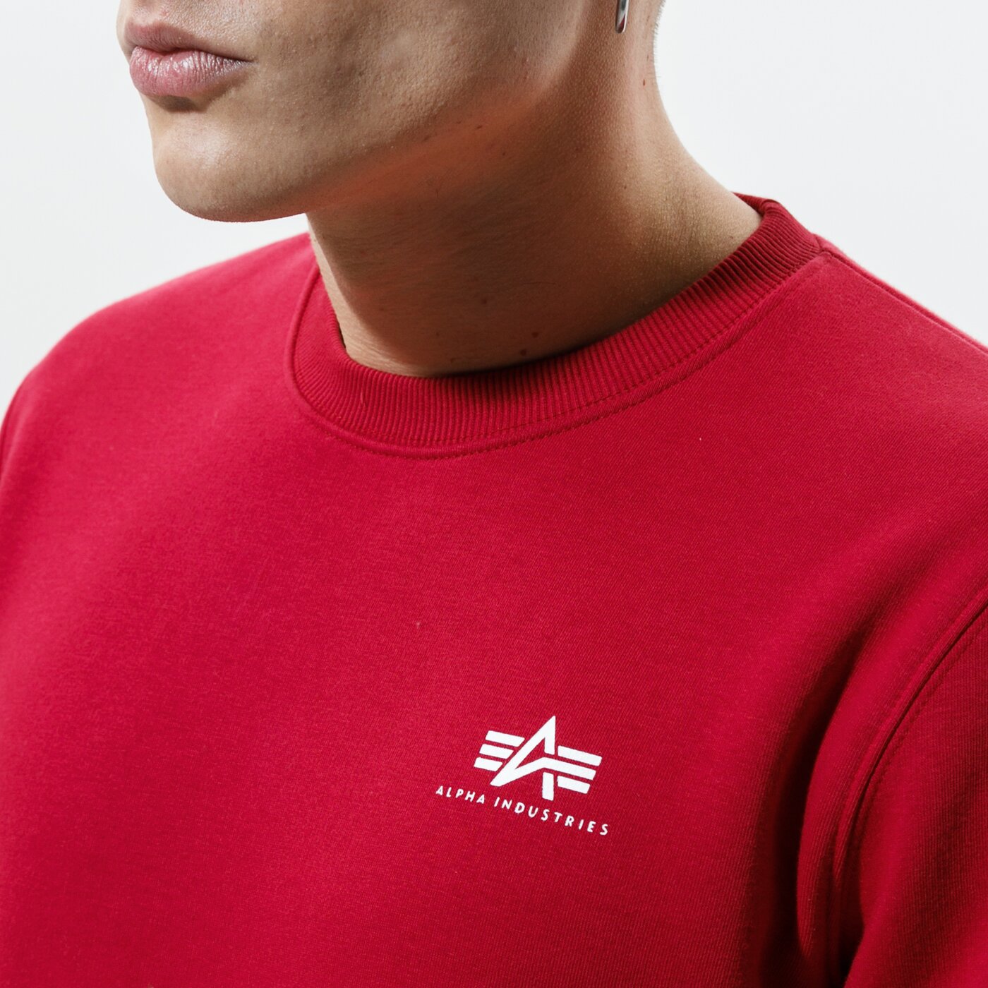 Мъжки суичър ALPHA INDUSTRIES СУИТЧЪР BASIC SWEATER SMALL LOGO 188307-523 цвят бордо